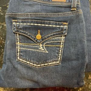 Brand new pair of American eagle jeans